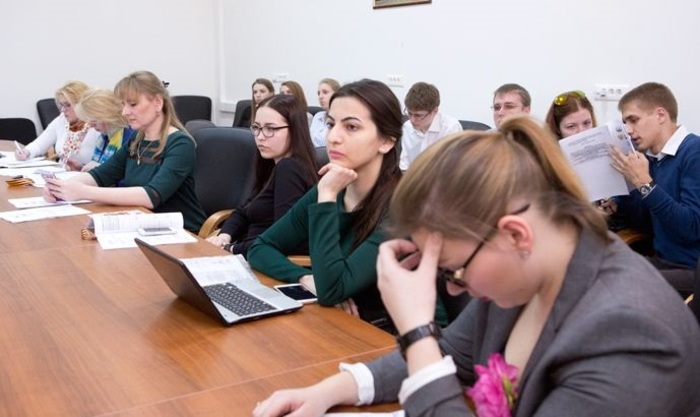 Медведев поздравил российских студентов с Татьяниным днем