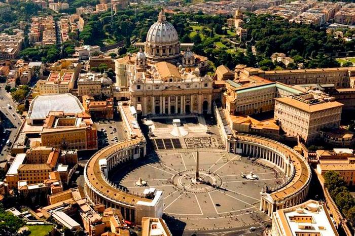 Ватикан закрыл для туристов Собор Святого Петра