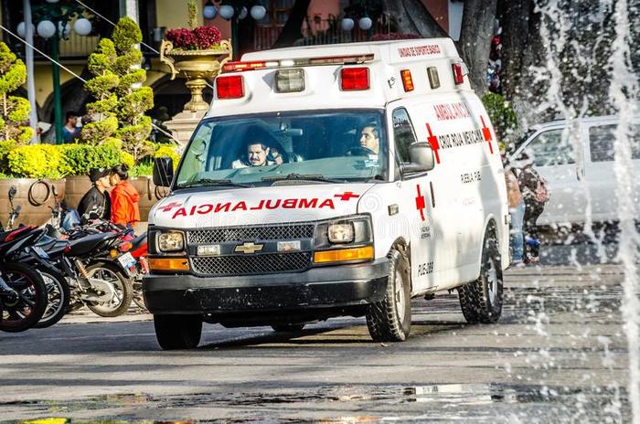 Десятки человек получили ранения в столкновении метропоездов в Мехико