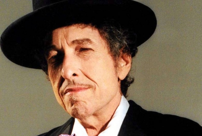 Боб Дилан отменил концерт в Японии