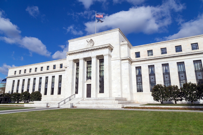 ФРС США из-за COVID-19 почти обнулила базовую ставку 