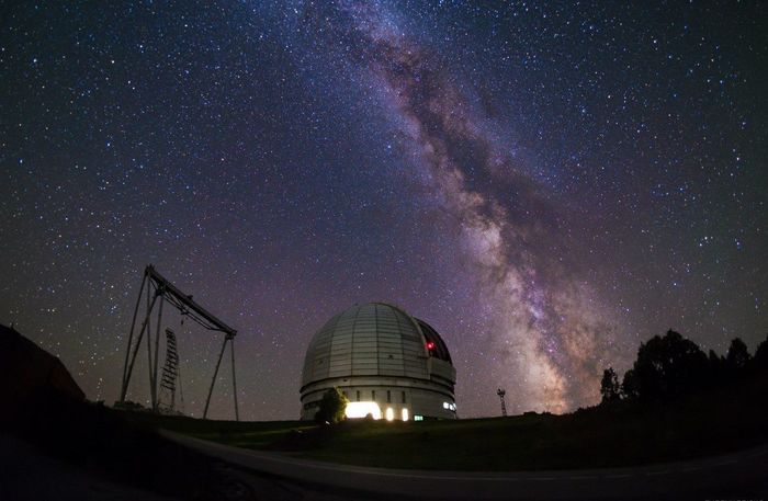 Крупнейшая российская обсерватория будет изучать далекие звезды 