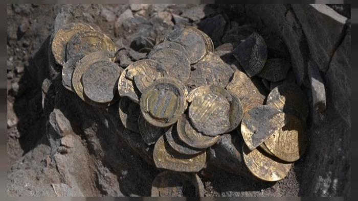 В Израиле нашли клад золотых монет десятивековой давности