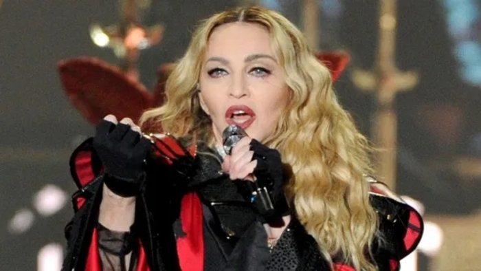Мадонна решила снять фильм-автобиографию 