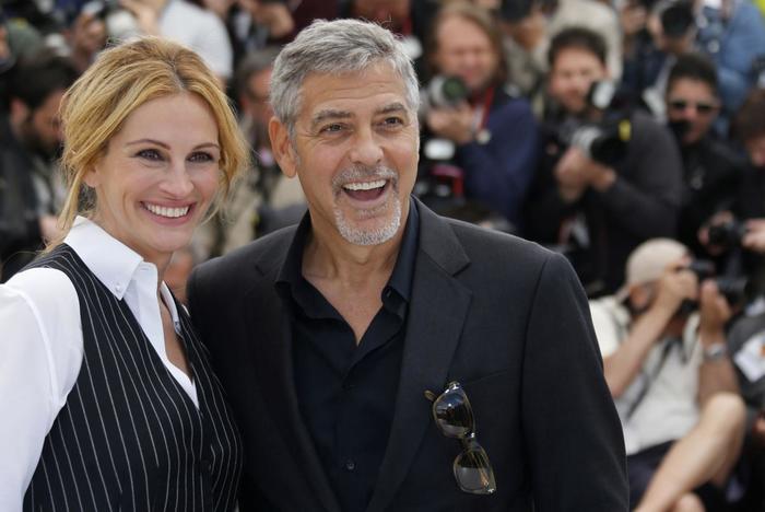 "Красотка" Джулия Робертс снова снимется с Джорджем Клуни - СМИ