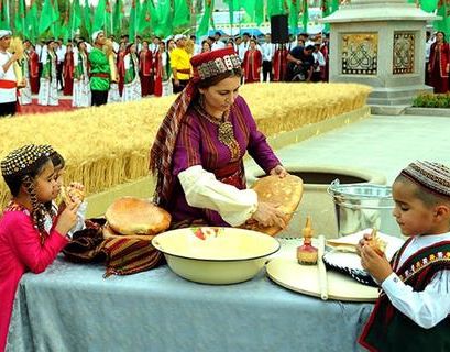 Туркменистан отмечает Праздник урожая