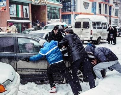 Кавказ завалило снегом