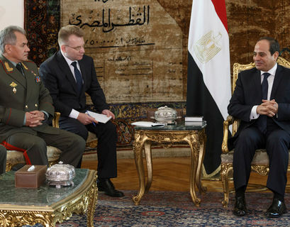 Шойгу провел переговоры с президентом и главой Минобороны Египта