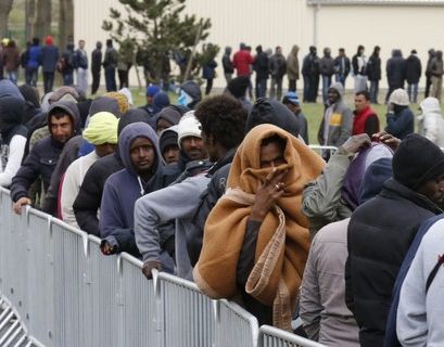 Количество просителей убежища в Германии упало ниже отметки в 200 000
