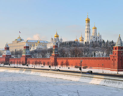 Доходы в бюджет Москвы превысили 2 трлн рублей за год