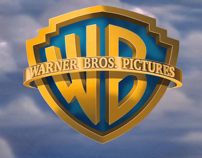 Warner Bros работает над фильмом о Супергерл