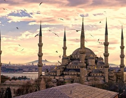 Российские туристы полюбили Стамбул, Самару и Тбилиси