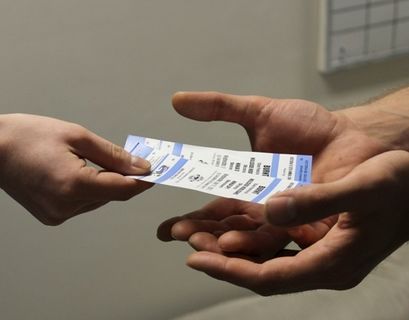 Правительство России внесло в Госдуму закон против перекупщиков билетов