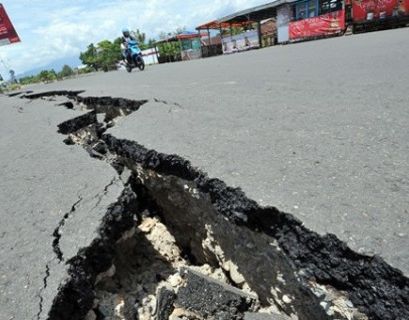Индонезию вновь потрясло землетрясение 