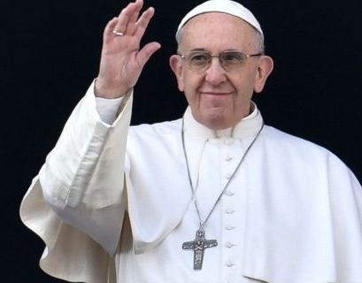 В ежегодном послании миру папа Франциск призвал уважать беженцев