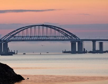 Мост, пенсии, выборы: россияне назвали самые значимые события года