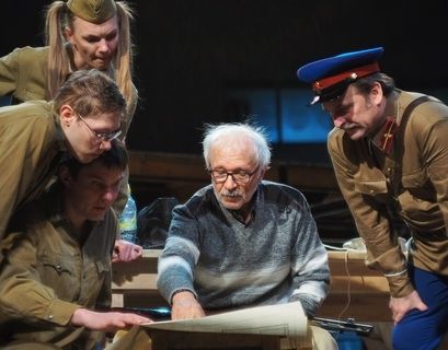 80-летний "Последний герой" появится на сцене МХАТ им Горького
