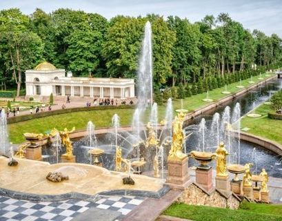 Праздник фонтанов в Петергофе состоится 18 мая