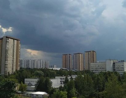 "Желтый" уровень погодной опасности продлен в Москве до четверга
