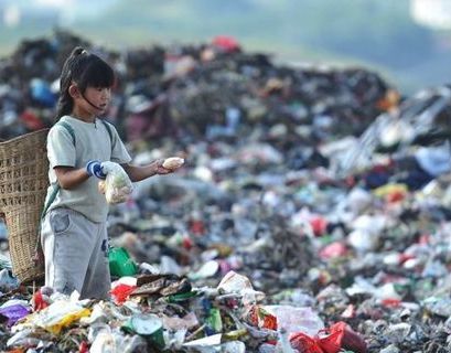 Каждую минуту два человека умирают от пластикового мусора