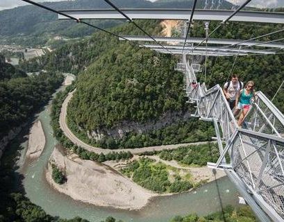 CNN признал мост в Сочи одним из "самых захватывающих" в мире