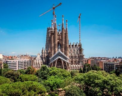 Разрешение на строительство Саграды Фамилии в Барселоне было выдано спустя 137 лет