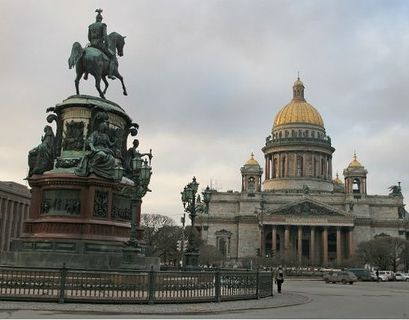 Иностранцам хотят запретить работать экскурсоводами в России 