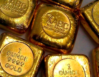 Цена золота побила 6-летний рекорд
