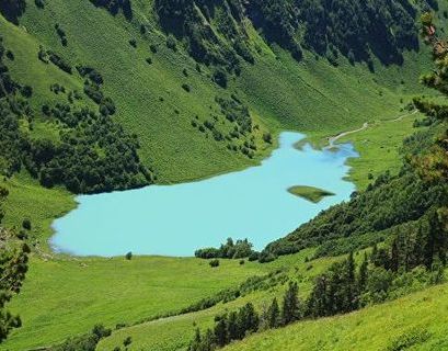 Новое ледниковое озеро появилось на территории Кавказского заповедника