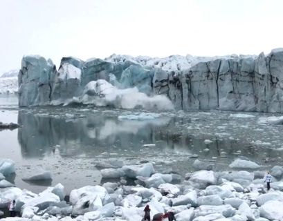 В Исландии официально простились с растаявшим ледником