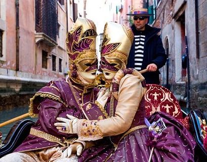 Выставка "Венецианский карнавал" открылась в Железноводске