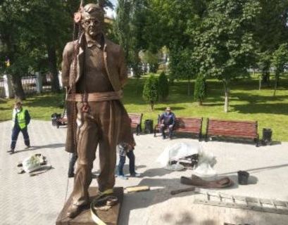 В Самаре установили памятник Дмитрию Шостаковичу
