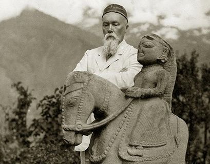 В Индии появился памятник Николаю и Елене Рерих