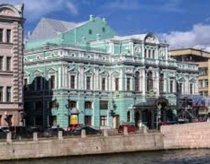 В Петербурге открылась выставка работ театральных художников